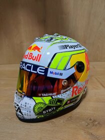 Max Verstappen - helma + plagat + karticka + podpis karta - 14