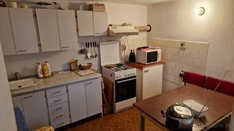 Rodinný dom v obci Jarok - 14