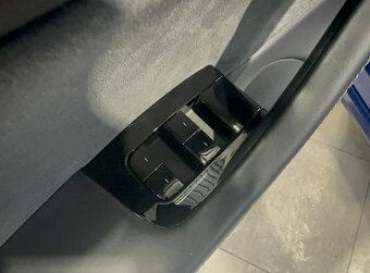 Tesla  model 3 Standard Range PLus 60 - 14