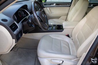 Volkswagen Touareg 3.0 TDI /AJ NA SPLÁTKY/ - 14