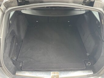Mercedes E trieda T350d 4MATIC,AMG.multibeam. akt.riadenie - 14