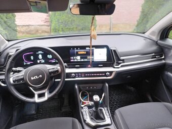Kia Sportage CRDI mHEV-- v záruke 19 900km - 14