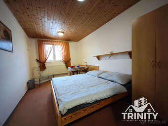 Na predaj podlažný a priestranný penzión v obci Podhájska - 14