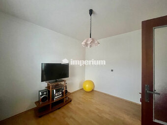 Na predaj 4 - izbový rodinný dom v obci Kalinkovo . - 14