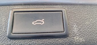 Skoda Superb  2.0 tdi DSG CR Elegance - 14