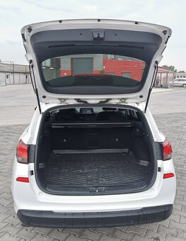 Hyundai i30 CW 1.6 CRDi - 14