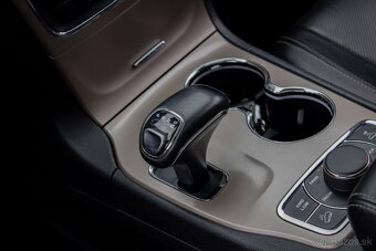 Jeep Grand Cherokee 3.0L V6 Overland A/T - 14