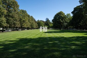 STAROMESTSKÝ 4 IZBOVÝ BYT S ATMOSFÉROU PRI MEDICKEJ ZÁHRADE  - 14