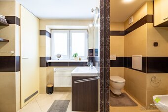Výnimočný 4 izbový byt Staré Mesto Prievidza 120 m2 - 14