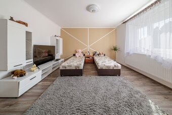 Na predaj 3i RD • 40km od KE • diaľnica M30• obec Méra - 14