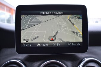 Mercedes-Benz GLA 200d A/T - 14