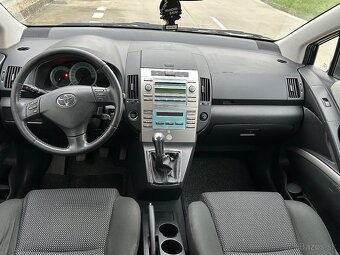 Toyota Corolla Verso 2.2 D-CAT 130 kW (177 PS) - 14