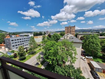 Sever, Hlinkova 12 , 2 izb byt, 54 m2, výťah, balkón, 7/12p. - 14