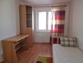 PRENÁJOM - 4-izbový byt, Nitra, Južná ulica - 14