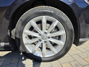 PASSAT VARIANT B8 2,0TDI 110kw DSG HIGHLINEE - 14