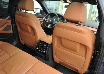 BMW Řada 5 530xD M-SPORT ČR 1.MAJ PANOR. 210 kw - 14