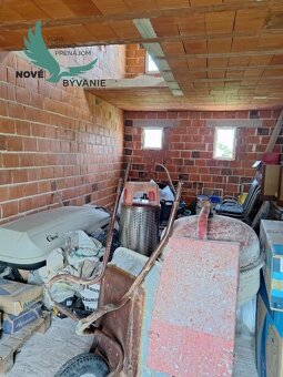 Na predaj dom vhodný na investíciu na ostrove Vir v Chorváts - 14