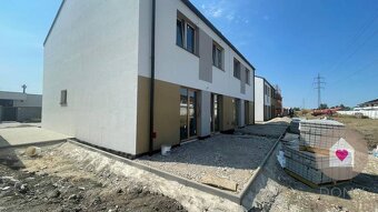 Krásny NOVÝ RD so záhradkou - POSLEDNÝ voľný , GALANTA, Kúpe - 14