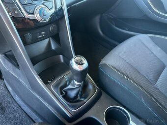 Hyundai i30 Kombi 1.6 CRDi - 14