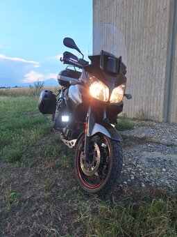 Suzuki Vetrom DL650 - 14