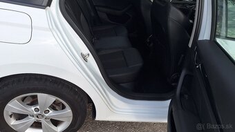 ŠKODA OCTAVIA COMBI 2.0 TDI.DSG - 14