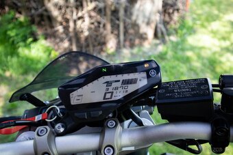 Yamaha MT09 - 14