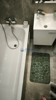 NADŠTANDARDNE NOVO ZREKONŠTRUOVANÝ 3 IZB. BYT S BALKÓNOM - O - 14
