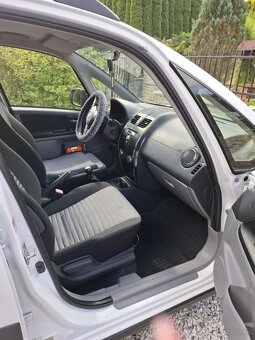 Suzuki SX4 1.6 Club, 4x4 r.v. 2010, benzín, manuál - 14