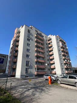 TRIOREALITY - Priestranný 2-izb byt na prenájom - 60 m2 - 14