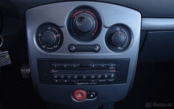 Renault Clio RS 2.0i 16V - 14