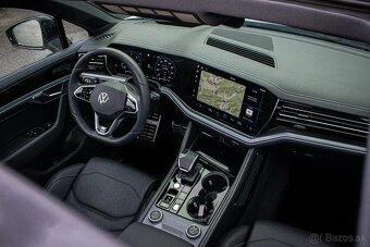 Touareg 3.0 TDI V6 286k R-Line, IQ Light, Pano, Vzduch, DPH - 14