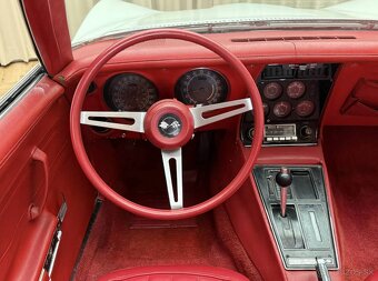 Chevrolet Corvette C3 Targa z roku 1972 - 14