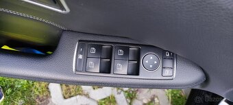 Mercedes-Benz E trieda Sedan 200 CDI BlueTEC - 14