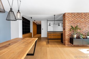 MIKELSSEN - Na predaj 3izbový apartmán  krásnom prostredí - 14