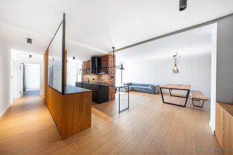 MIKELSSEN - Na predaj 3 izbový apartmán v krásnom prostredí - 14