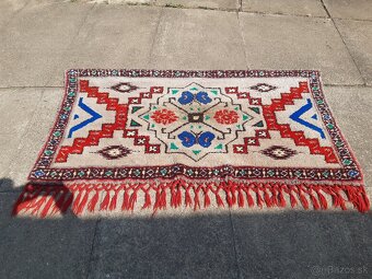 Predám ručné práce a koberce - 14