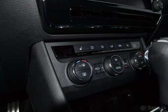 Škoda Superb 2.0 TDI DSG Sport Line - 14