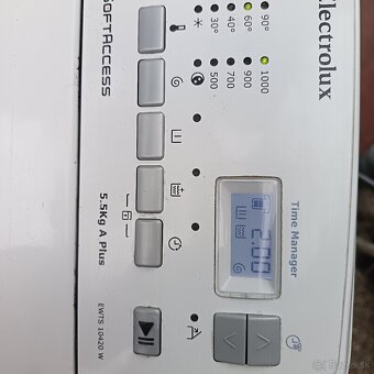 Electrolux pracka uzka 40cm moznost dovozu v BA - 14