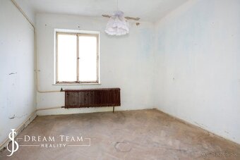 Rodinný dom so štyrmi bytovými jednotkami v obci Beluj - 14