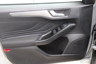 Ford Focus Combi Titanium A/T 6/2024 - 14