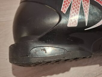 Lyže Blizzard a lyžiarky – pre tých, čo sa neboja zjazdovky - 14