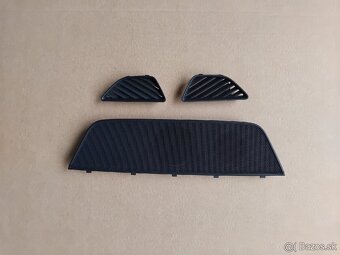 výduch, mriežka kúrenia Superb 3 - 14