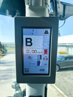 Traktor CLAAS AXION 830 CIS - 14