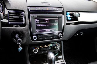 Volkswagen Touareg 3.0TDI V6 4Motion - 14