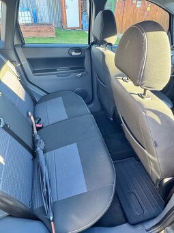 Mitsubishi Colt 1,3 - 14