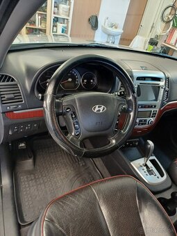 Predám Hyundai Santa Fe 4×4 AT/5 - 14