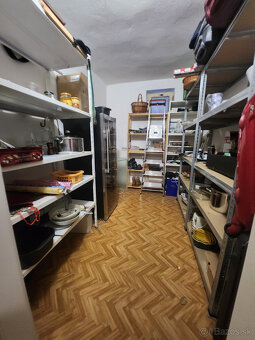 EXKLUZÍVNE veľkorysý rod.dom Čermáň-Hurbanova ul. - 14