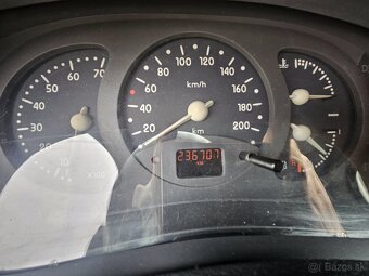 Renault Clio II, 1,6 benzin 66kw automat - 14