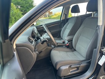 VOLKSWAGEN GOLF 1.6TDI 77KW/105PS 2011 KLÍMA VÝHREV SENZORY - 14
