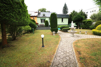 PREDAJ POLYFUNKČNÁ VILA BLÍZKO CENTRA MESTA - 14